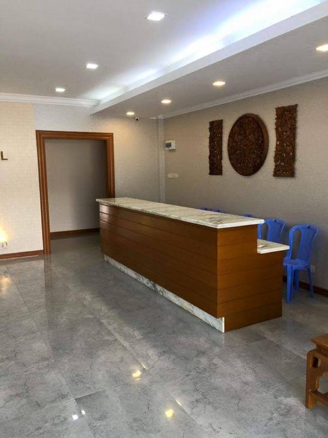 Venus Star Hotel Yangon Exteriör bild