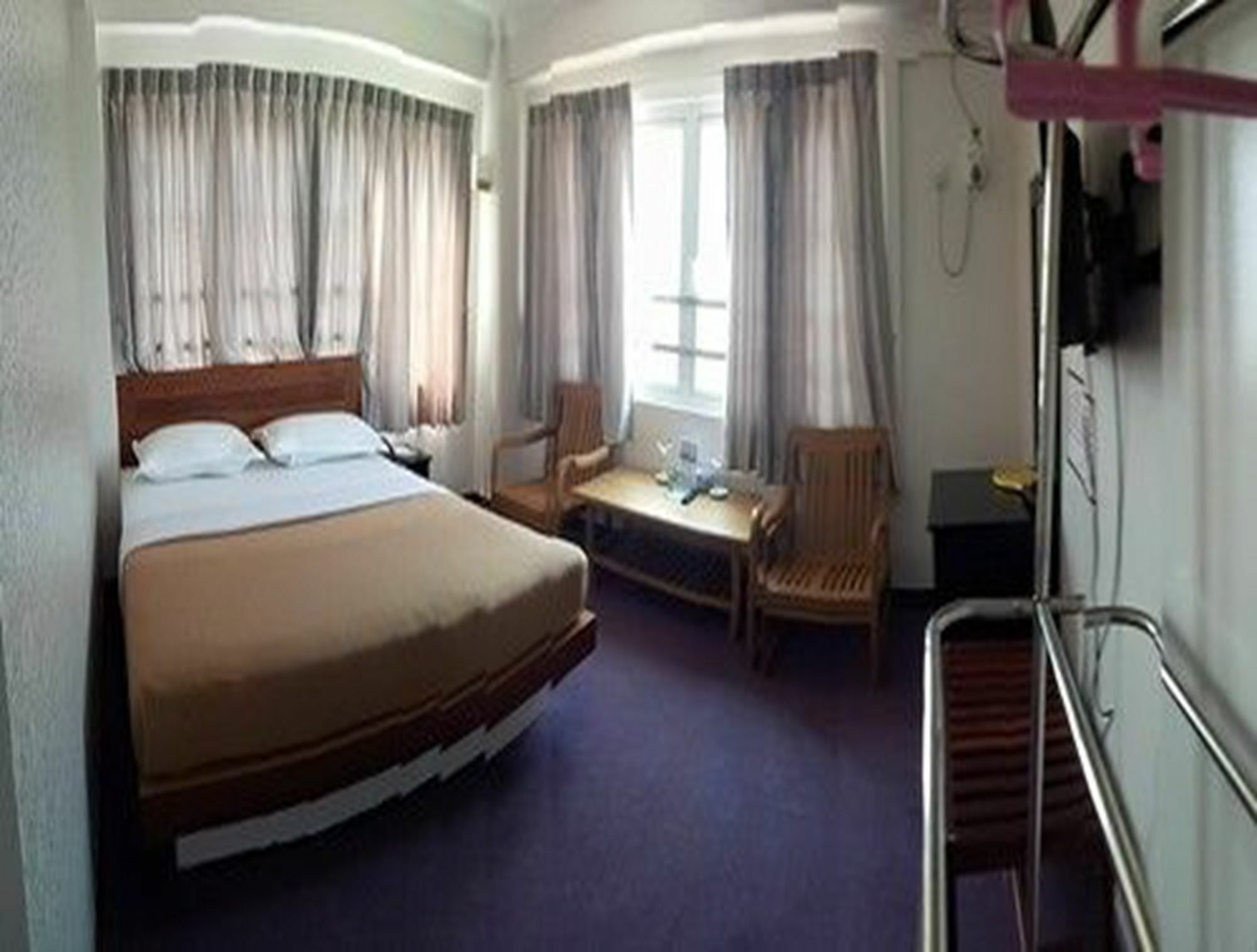 Venus Star Hotel Yangon Exteriör bild